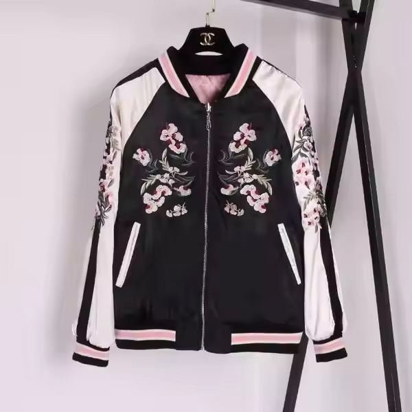 D:\Women Satin jackets\Ladies Fashion Clothing Embroidery logo Patches Letterman Varsity Jacket Woman Custom Satin Bomber Jacket Women